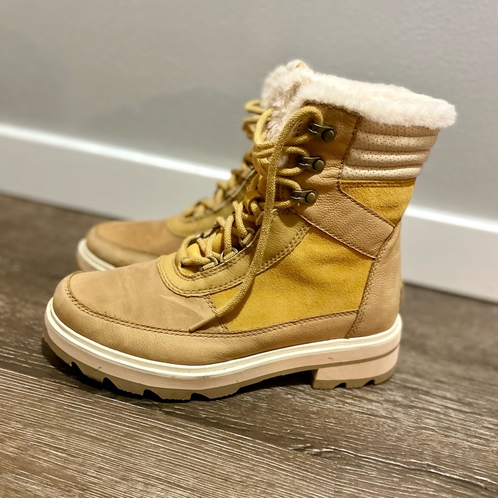 Sorel Lennox lace cozy waterproof boot
